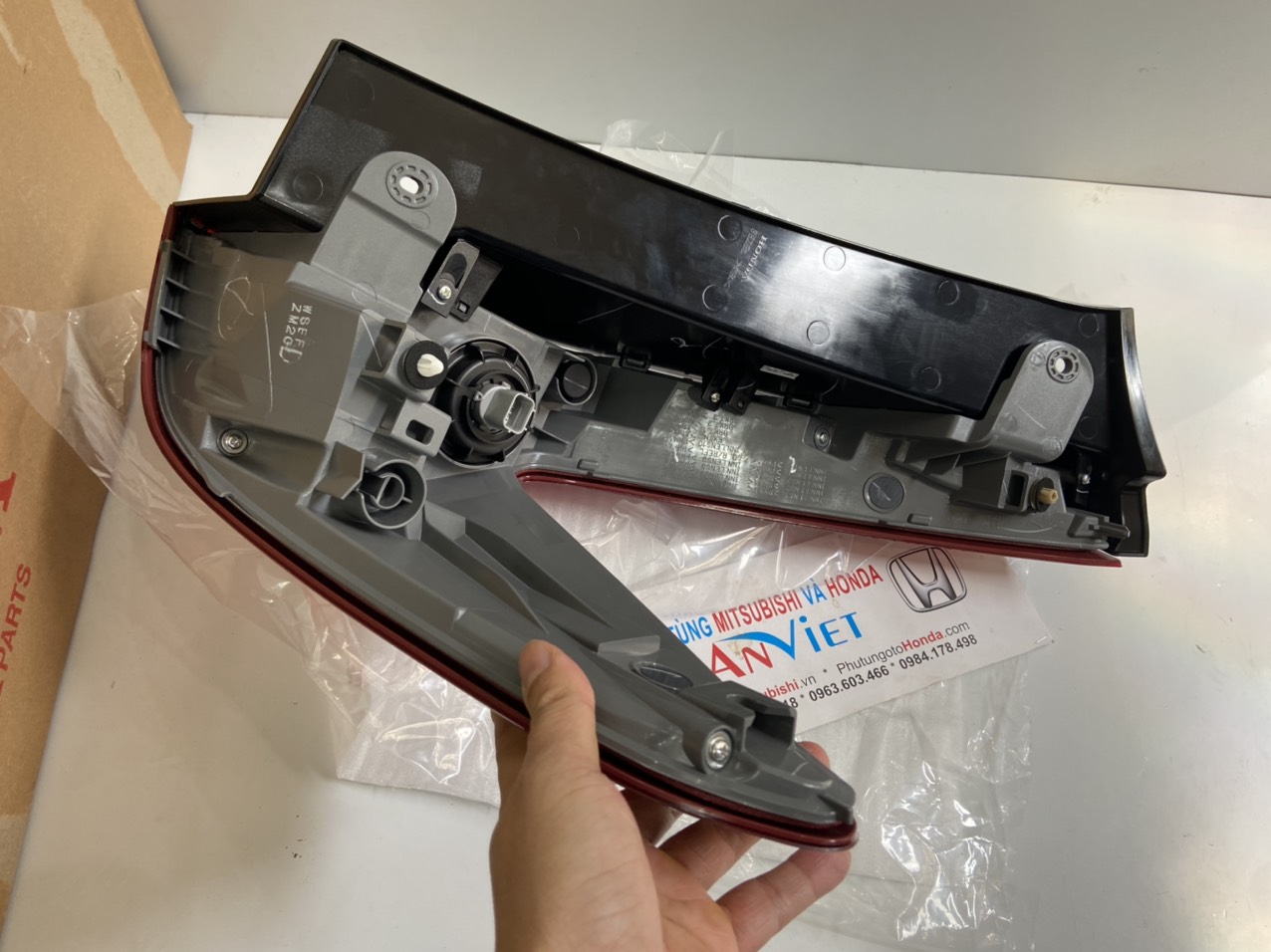 Đèn hậu bên lái xe honda CRV 2018-2021